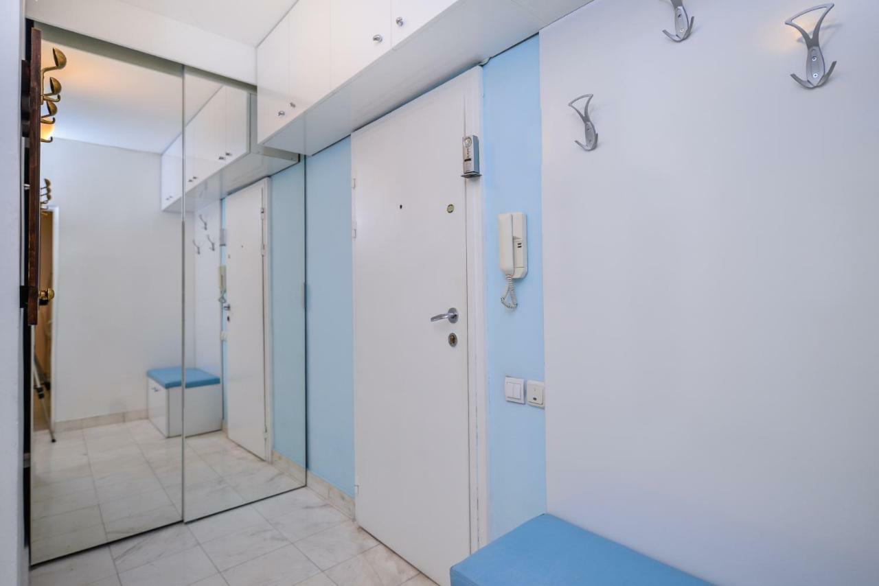 Comfortable One Bedroom Apartment In A Lively Area | Zona B5 | Russian Square 索菲亞 外观 照片