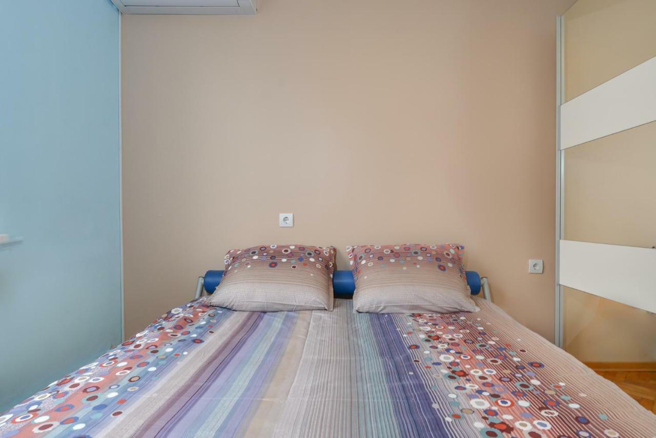 Comfortable One Bedroom Apartment In A Lively Area | Zona B5 | Russian Square 索菲亞 外观 照片