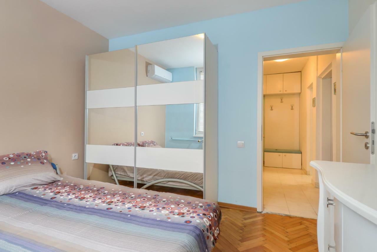 Comfortable One Bedroom Apartment In A Lively Area | Zona B5 | Russian Square 索菲亞 外观 照片